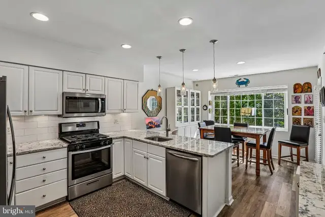 416 Rockfleet Rd #201, Lutherville Timonium