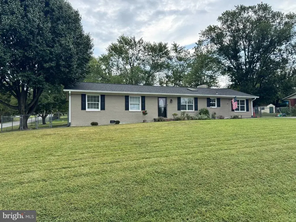 718 Payton Dr, FREDERICKSBURG