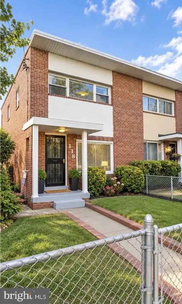 118 Urell Pl Ne, Washington