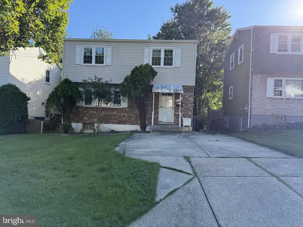 8703 34th Ave, COLLEGE PARK
