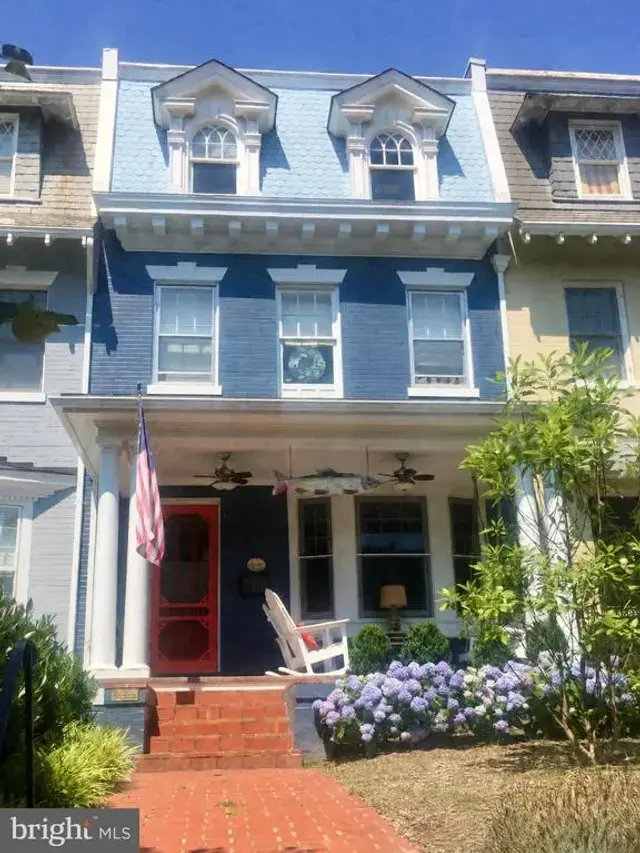 2828 27th St Nw, Washington