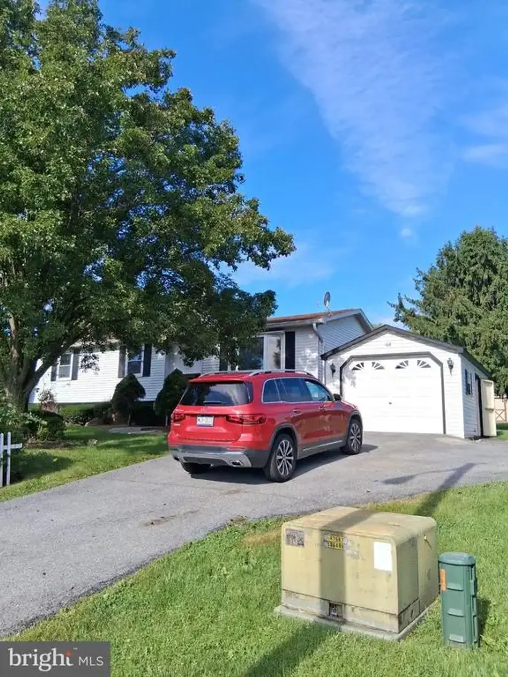 168 Butternut Court, READING