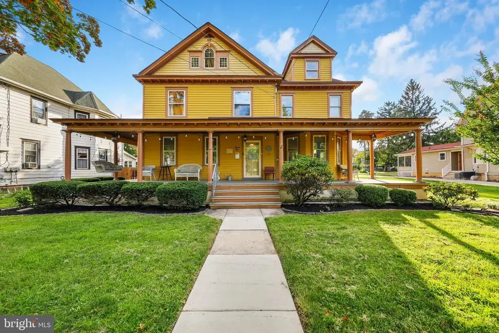 22 7th Ave, HADDON HEIGHTS