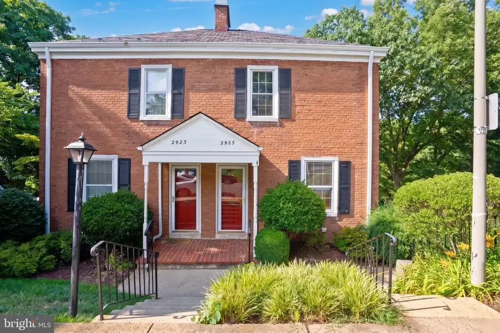 2925 S Dinwiddie St, ARLINGTON