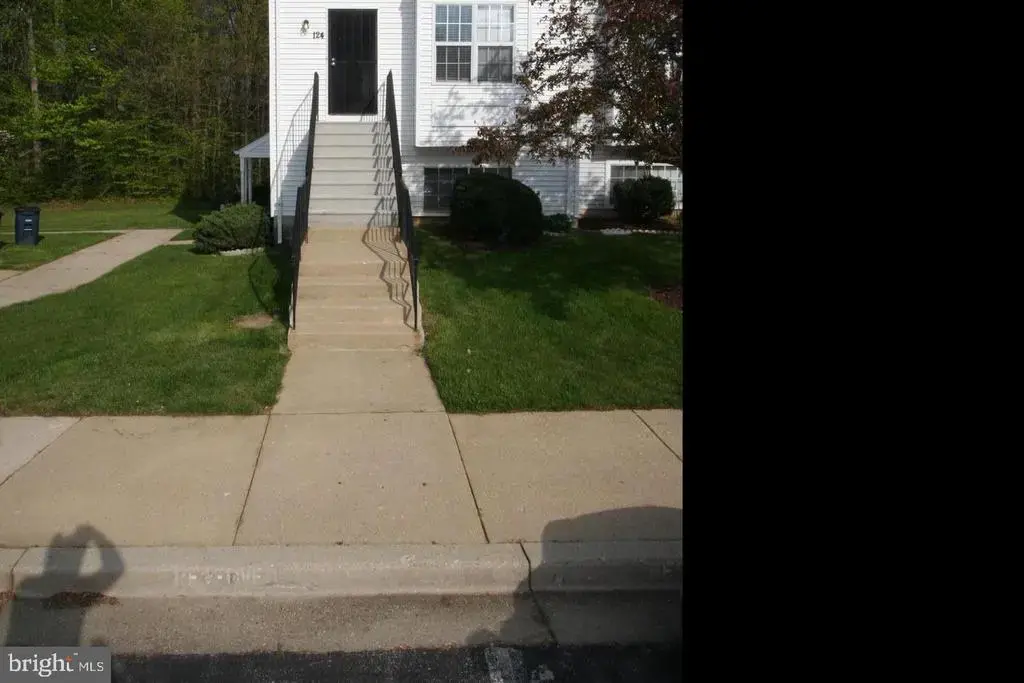 124 Azalea Ct #27-5, UPPER MARLBORO