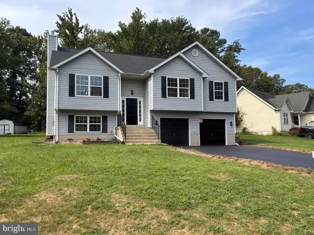 26081 Hills Dr, Mechanicsville