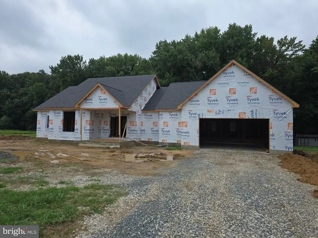 90 Pleasanton Dr, DOVER