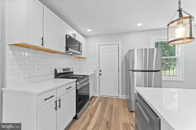 1447 Bangor St Se, Washington
