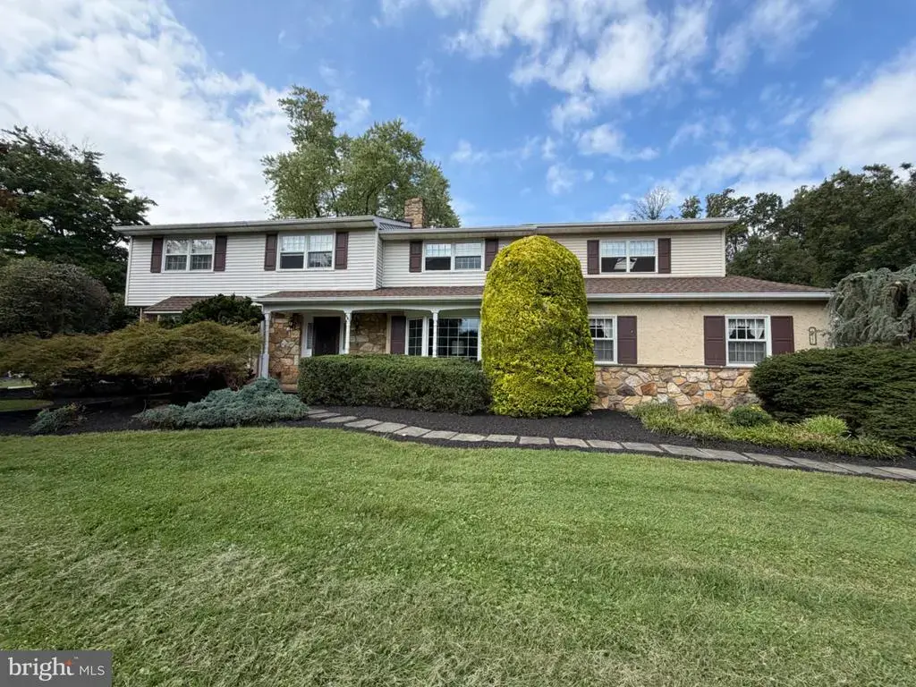 1627 E Strasburg Rd, WEST CHESTER