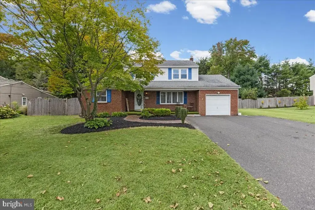 263 Fellowship Rd, MOORESTOWN
