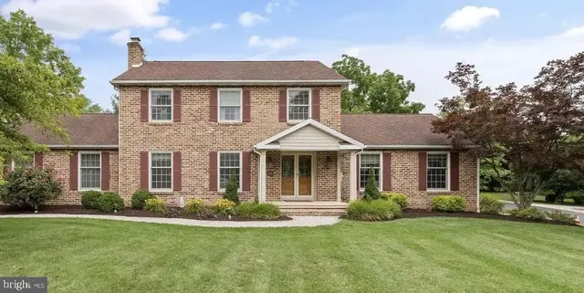 88 Spruce Dr, Gettysburg