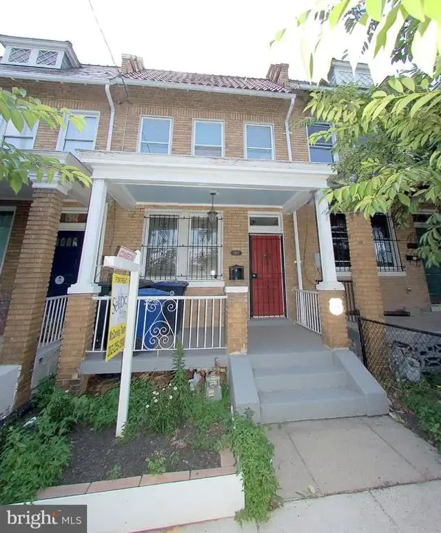 3422 9th St Ne, Washington