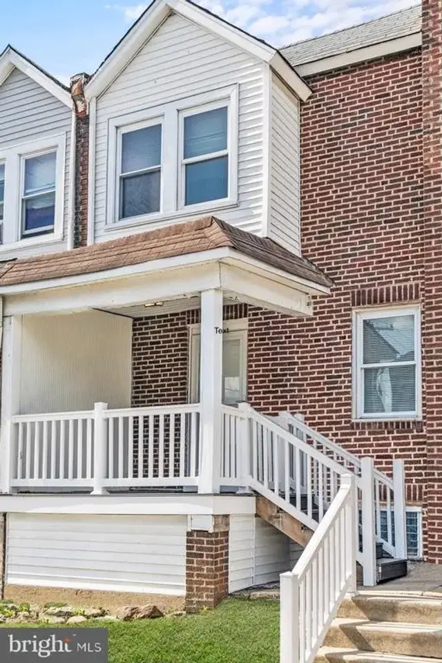 230 Greenwood Rd, Sharon Hill