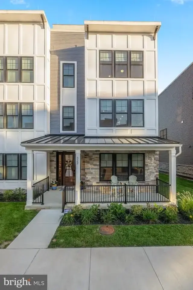 322 W Squire Dr, Newtown Square