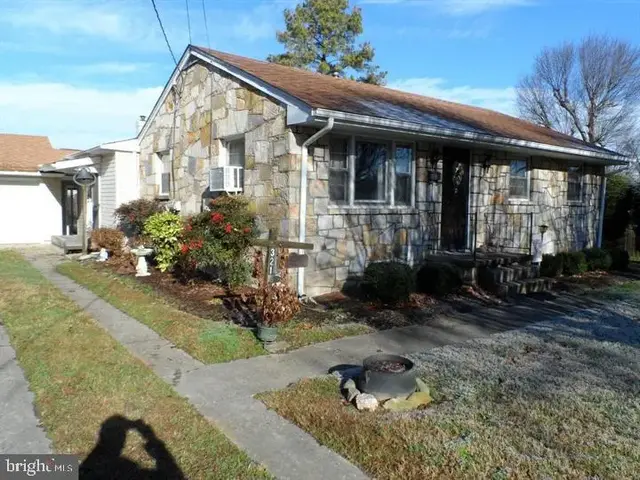 N/A, Fredericksburg