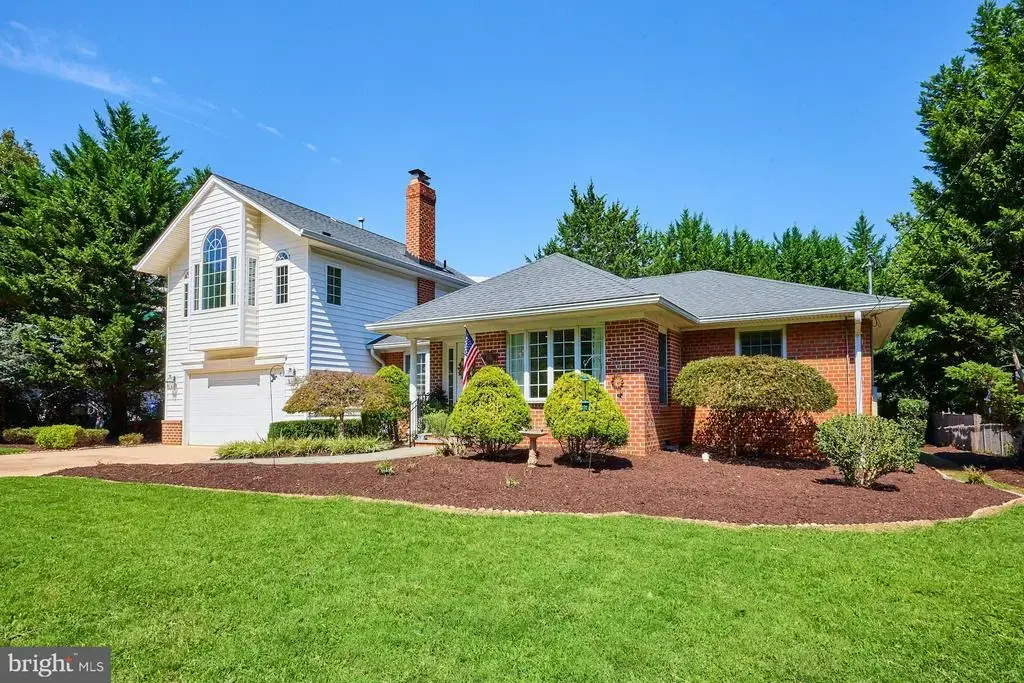 3032 Crane Dr, FALLS CHURCH