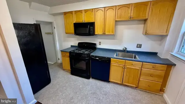 617 Brisbane Rd, Baltimore