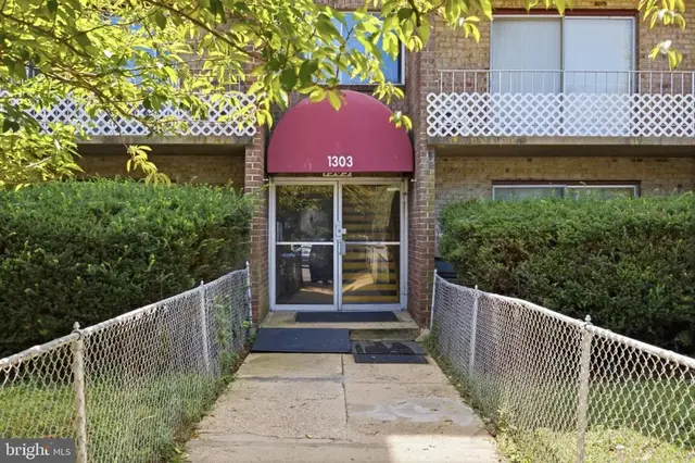 1303 Congress St Se #1, Washington