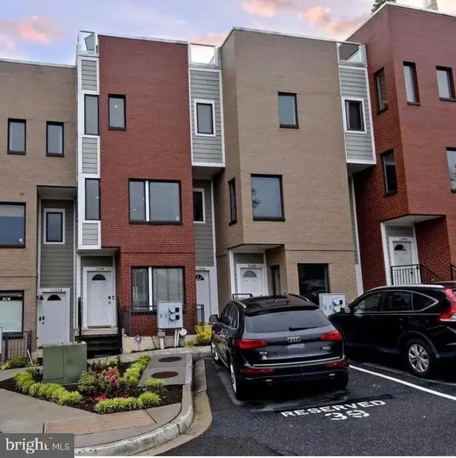 1340 Talbert Ct Se, Washington