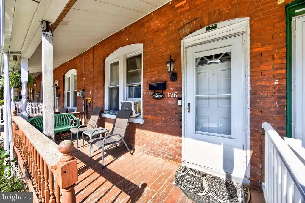 126 Green St, DOWNINGTOWN