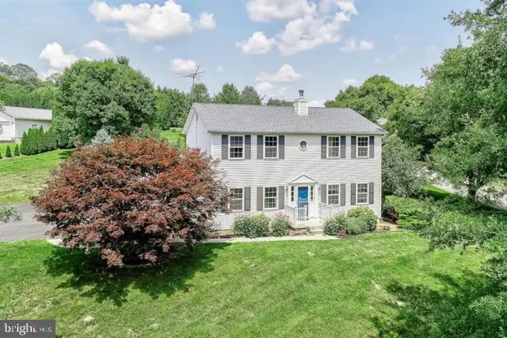 4243 Willow St, STEWARTSTOWN