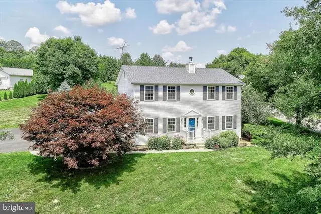 4243 Willow St, Stewartstown
