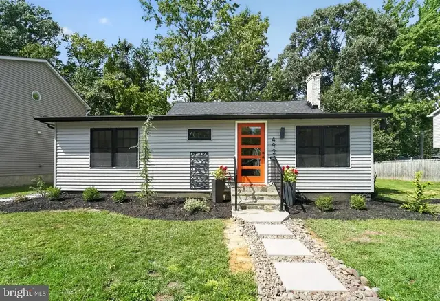 4922 Dogwood St, Shady Side