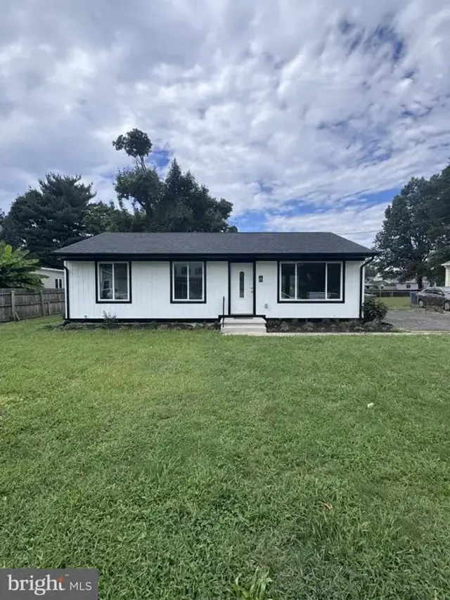 215 Prospect Ave, Easton