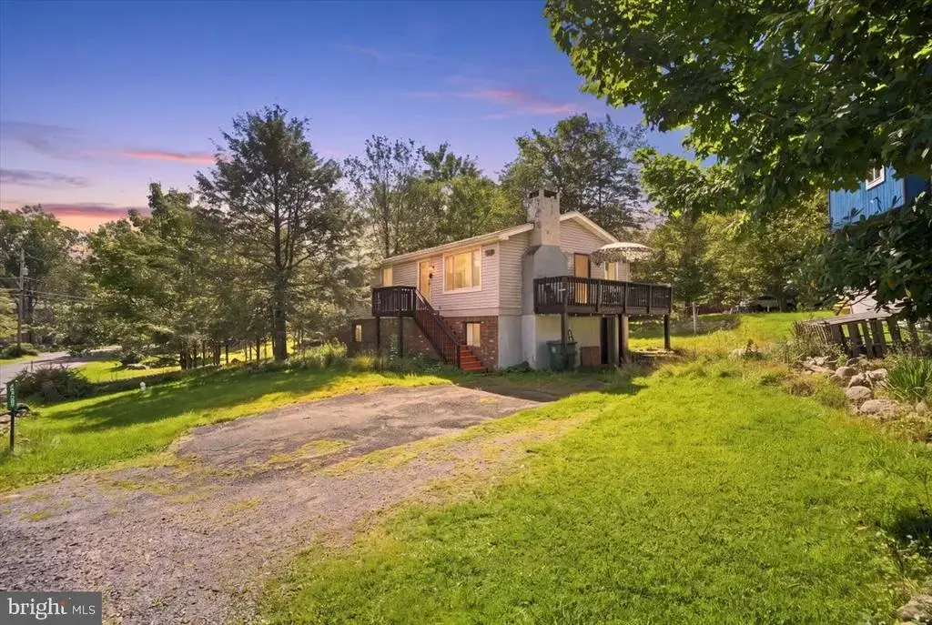 2260 Whippoorwill Dr, TOBYHANNA