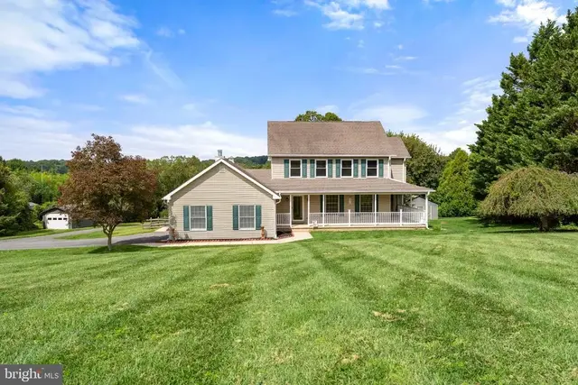 39 Long Dr Dr, Elkton