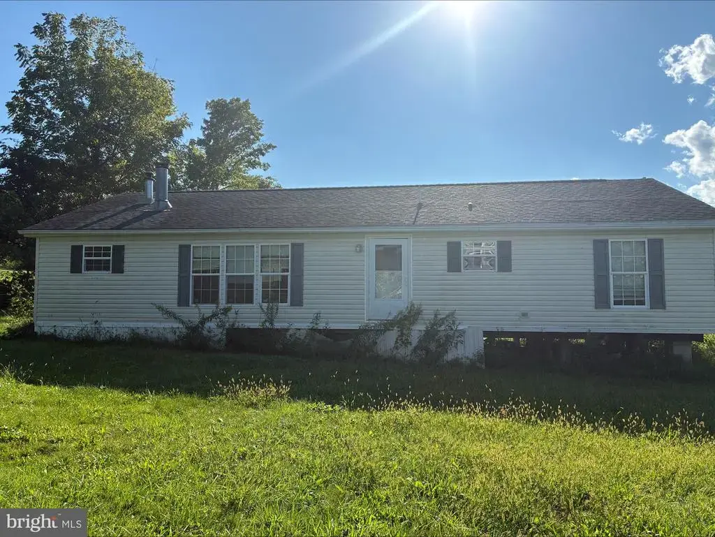 18 Maple Ave, GRANVILLE