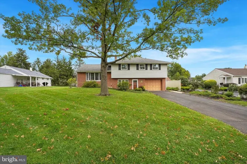 536 Sherwood Ln, HATBORO
