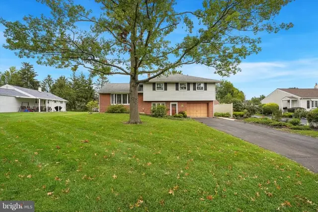 536 Sherwood Ln, Hatboro