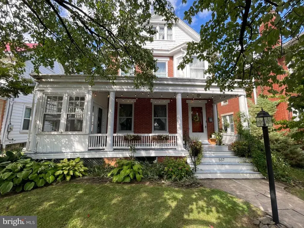 557 Nelson St, CHAMBERSBURG