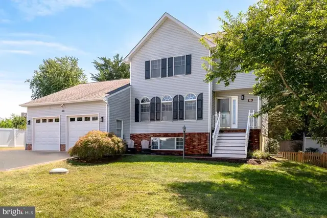1117 Wilson Dr, Edgewater