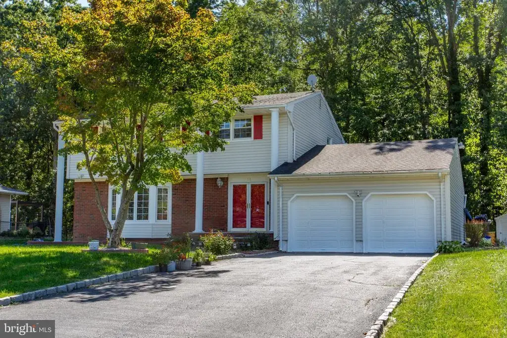 14 Woodmere Rd, NORTH BRUNSWICK