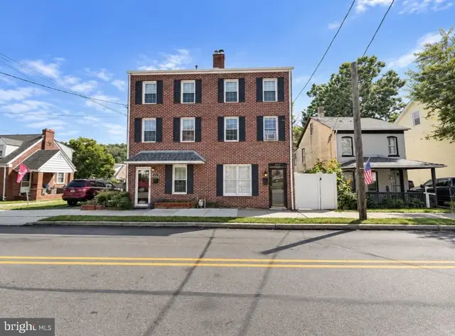 811 E Hector St, Conshohocken