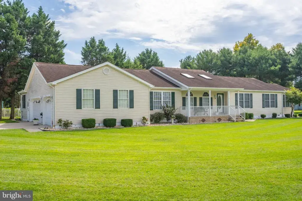 3 Nichole Dr, MILTON