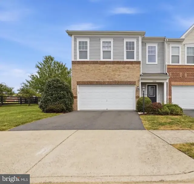22026 Gardenwall Ter, Broadlands