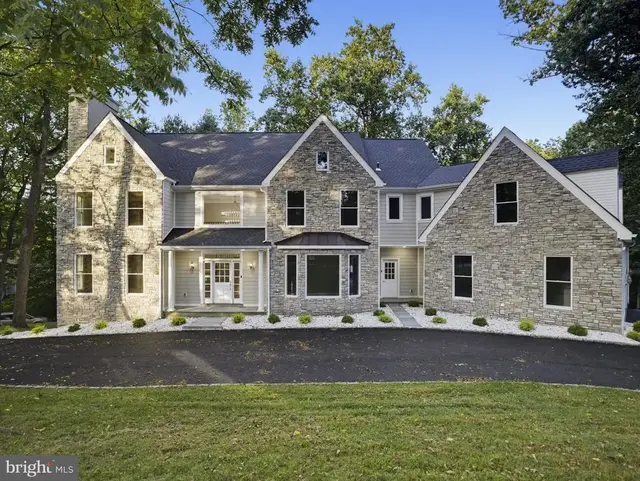 484 King Of Prussia Rd, Wayne