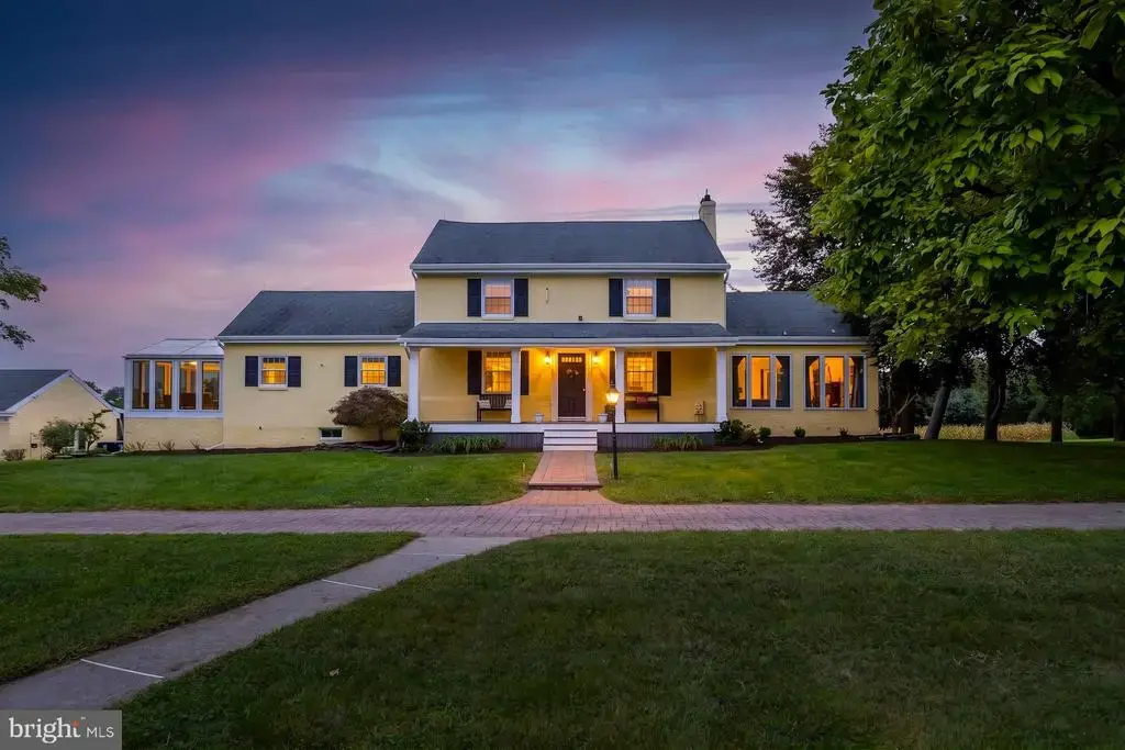 1445 Commissioners Rd, MULLICA HILL