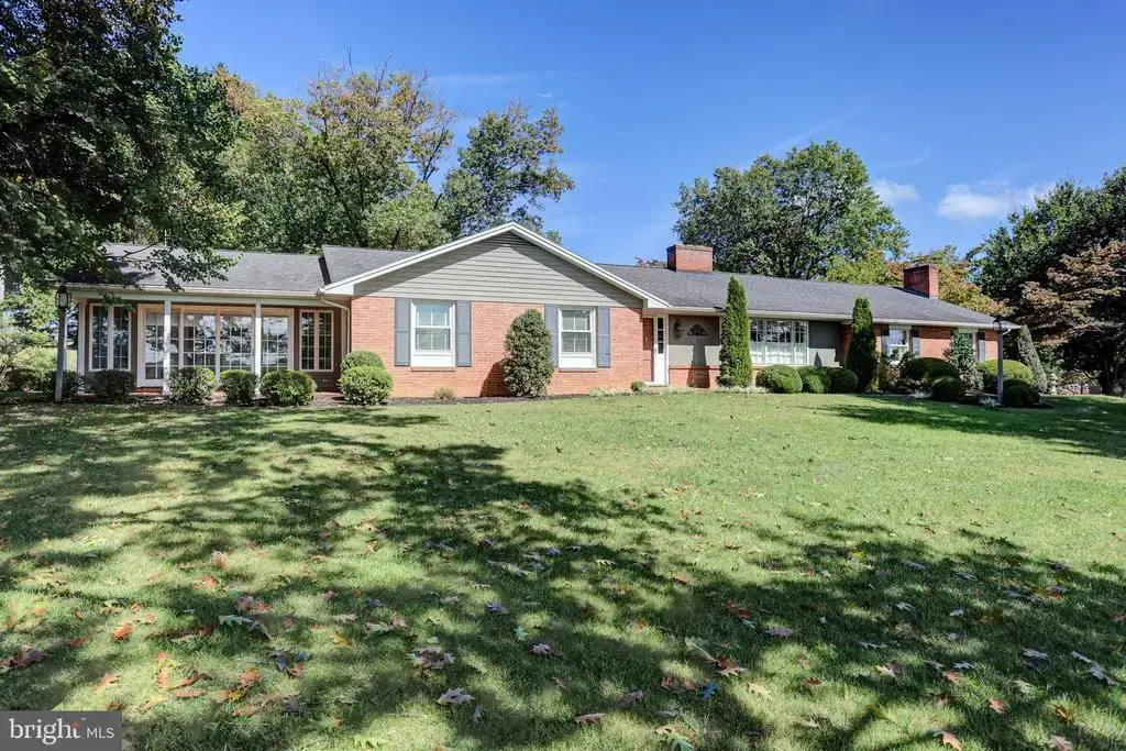 5793 Oakwood Dr, MERCERSBURG