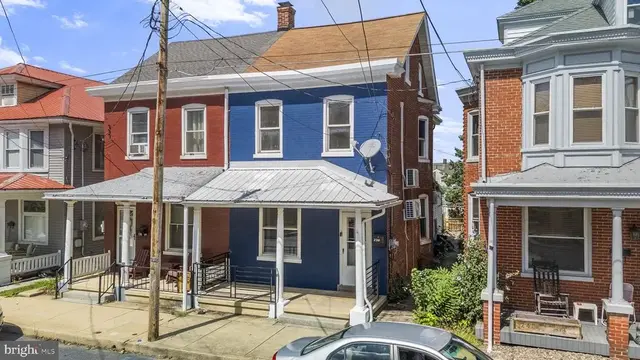 238 Washington Ave, Ephrata