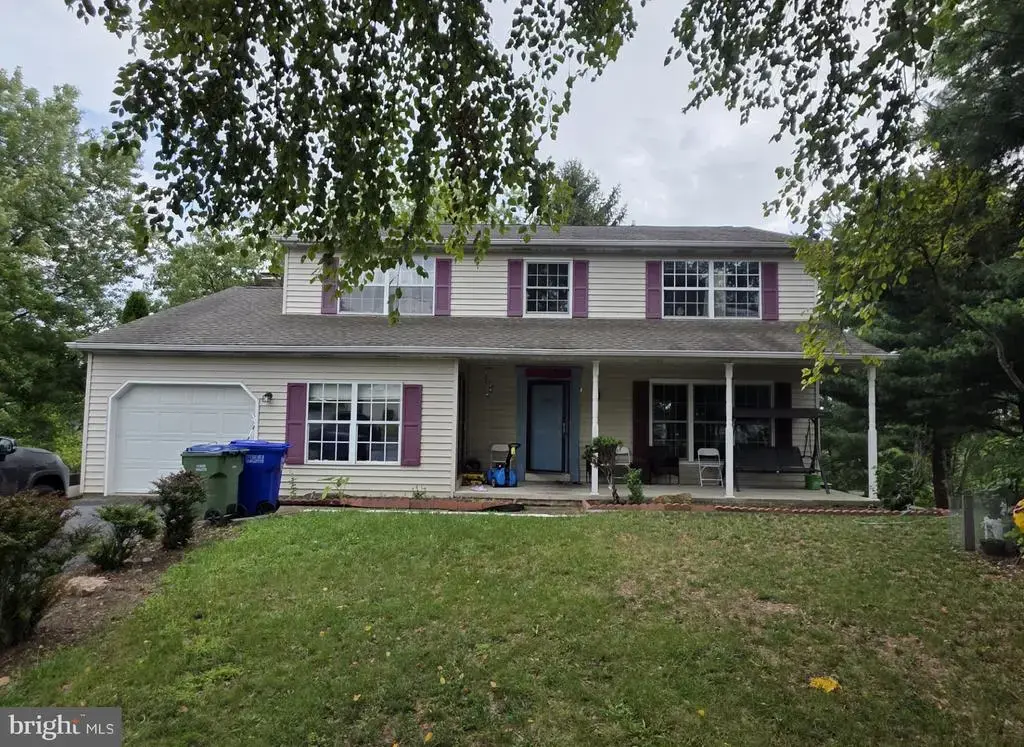 113 Kings Mill Ct, HARRISBURG