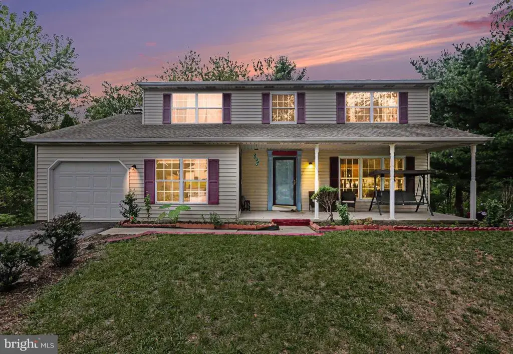 113 Kings Mill Ct, HARRISBURG