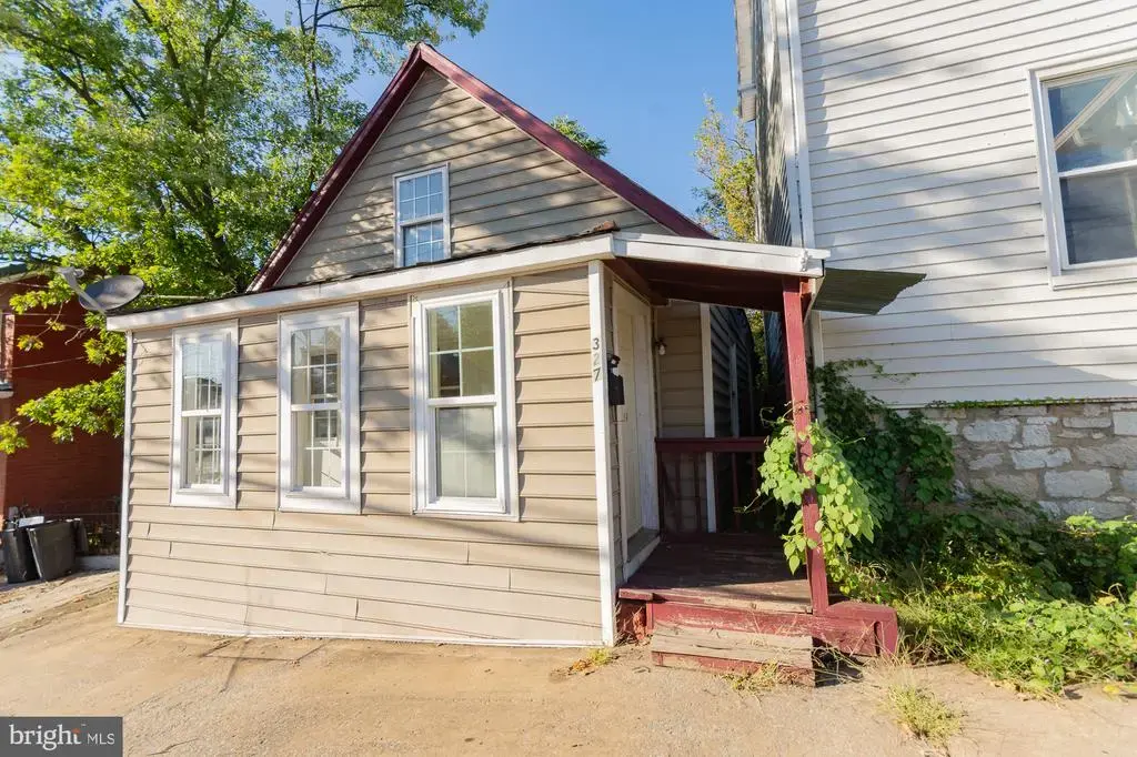327 E Burke St, MARTINSBURG
