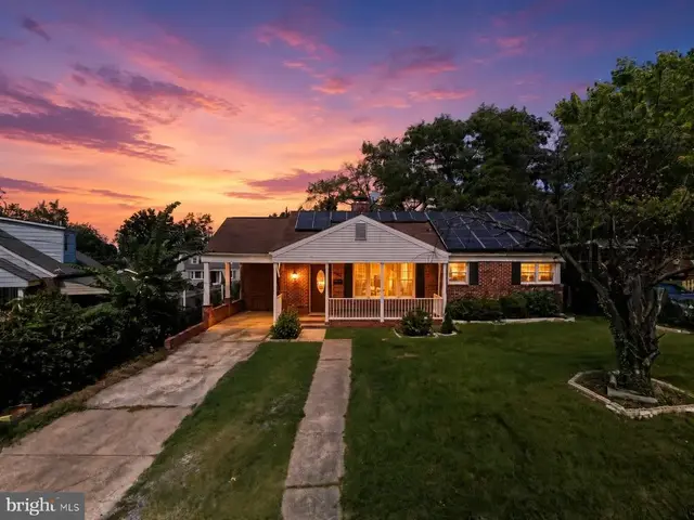 5602 Emerson St, Hyattsville