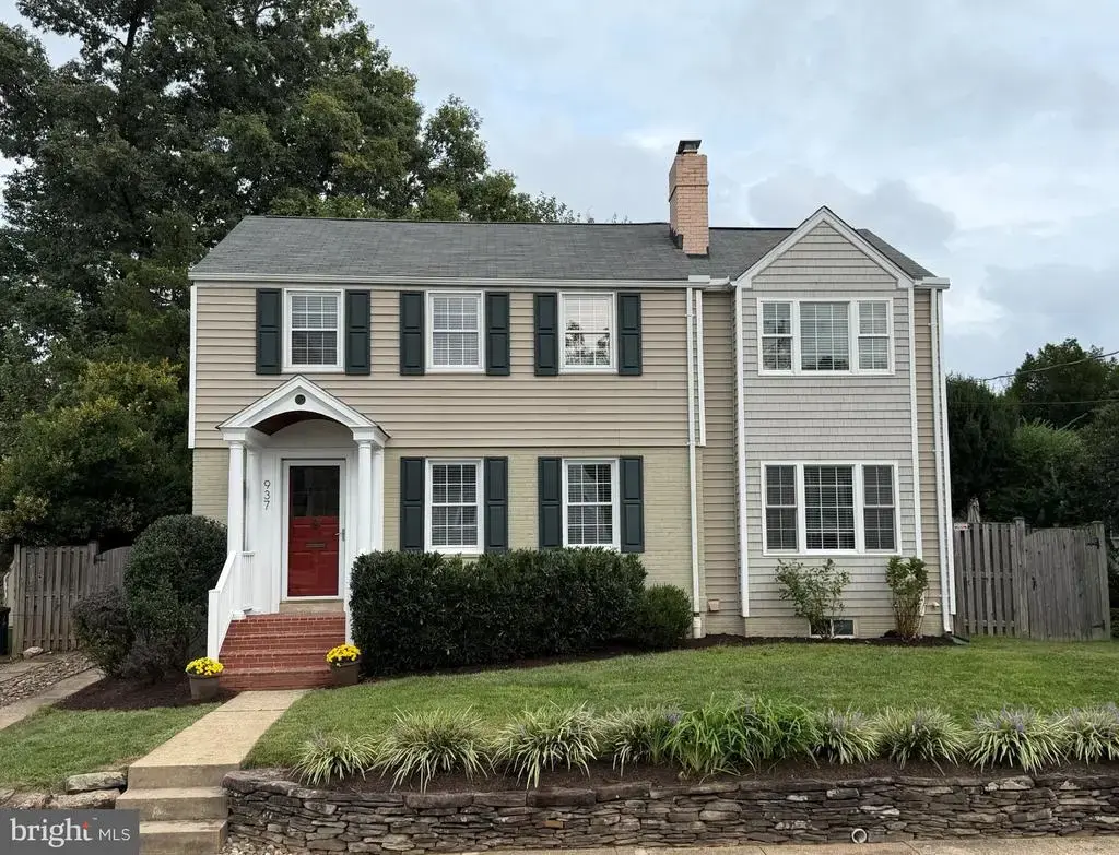 937 N Lebanon St, ARLINGTON