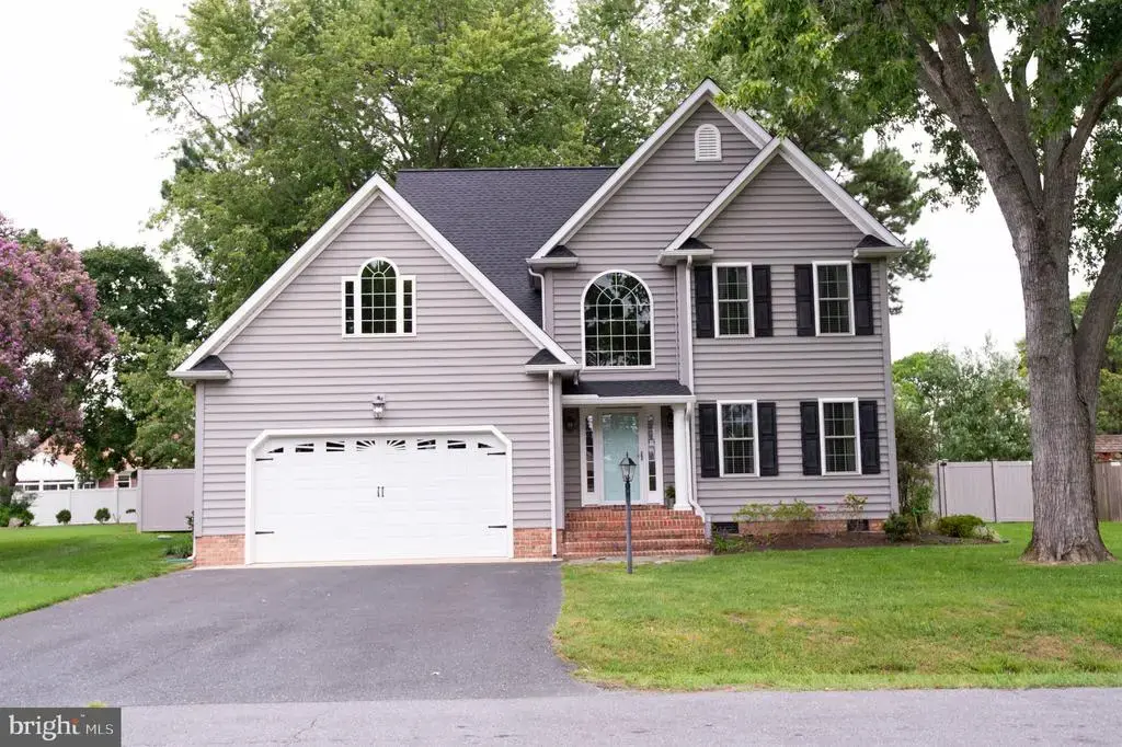 10 Shawnee Rd, CAMBRIDGE