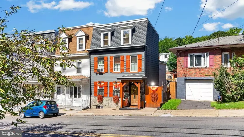 556 E Norwegian, POTTSVILLE